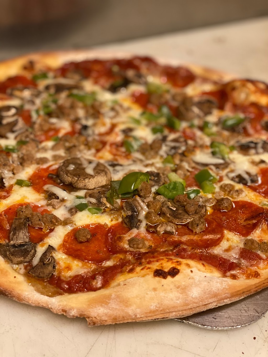 Ticino Pizzeria | 100 6th Ave, New Glarus, WI 53574, USA | Phone: (608) 527-5245