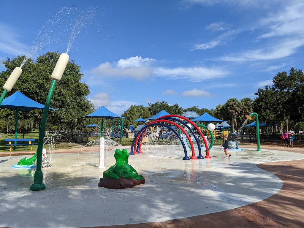 Dell Holmes Park | 2741 22nd St S, St. Petersburg, FL 33712, USA | Phone: (727) 893-7441