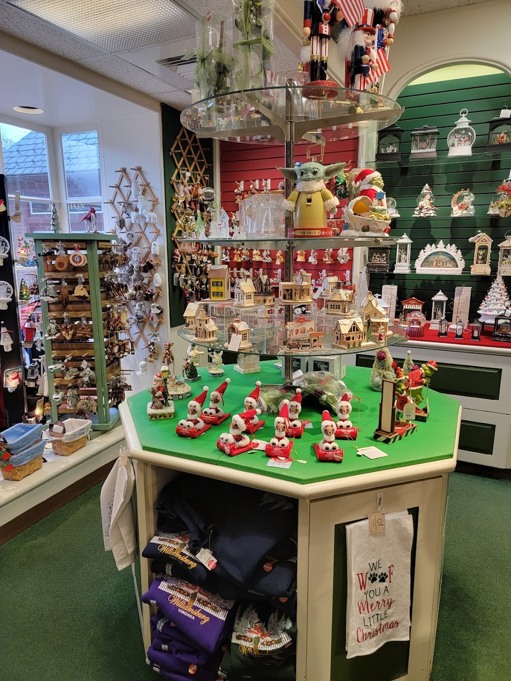 Christmas Shop | 405 W Duke of Gloucester St, Williamsburg, VA 23185 | Phone: (757) 229-2514