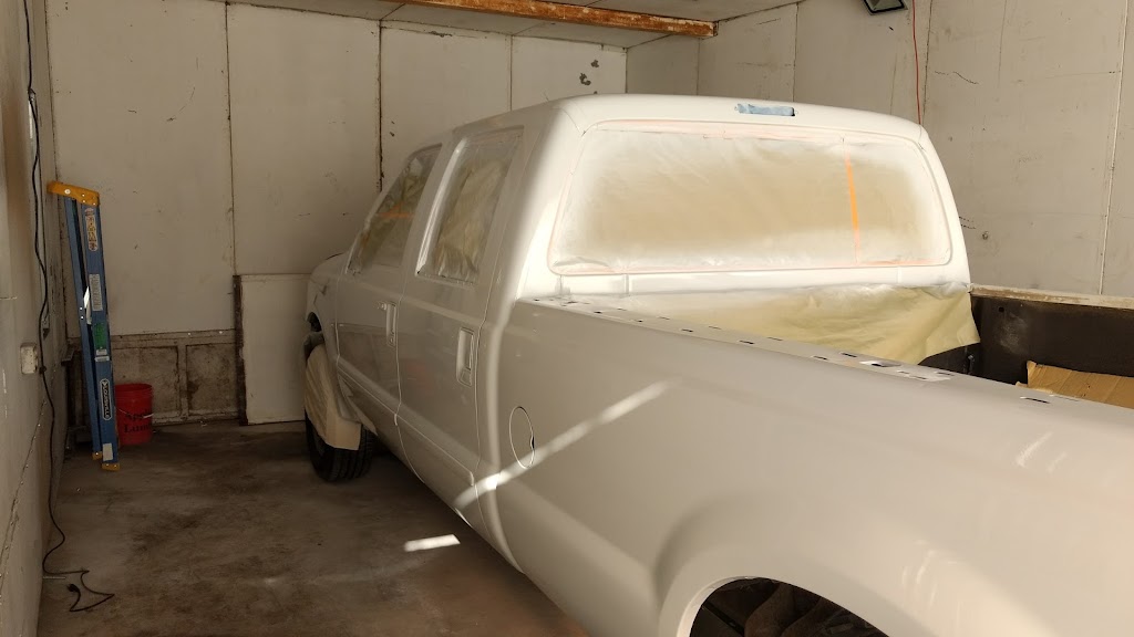 JRs Auto Glass , body and paint. | 1010 N Colorado St, Lockhart, TX 78644, USA | Phone: (512) 376-5432