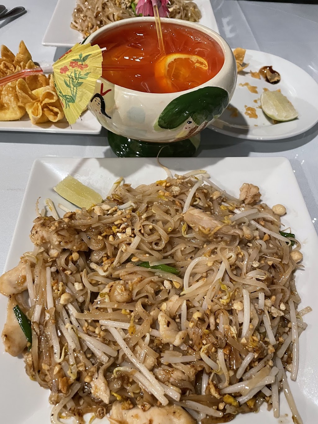 Thai Chada | Thai & Lao Restaurant | 52 Pulaski Blvd, Bellingham, MA 02019, USA | Phone: (508) 906-9999