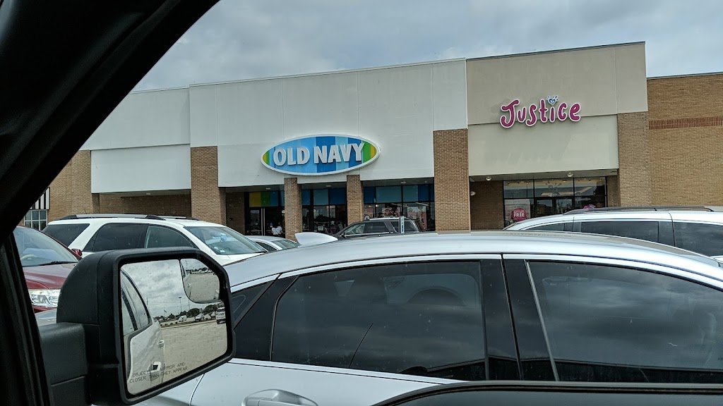 Old Navy | 2164 E 80th Ave, Merrillville, IN 46410, USA | Phone: (219) 472-4094
