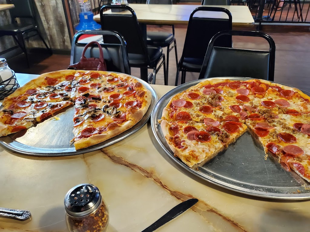 Lushajs Pizza & Pasta | 600 N Industrial Blvd, Euless, TX 76039, USA | Phone: (817) 684-4004