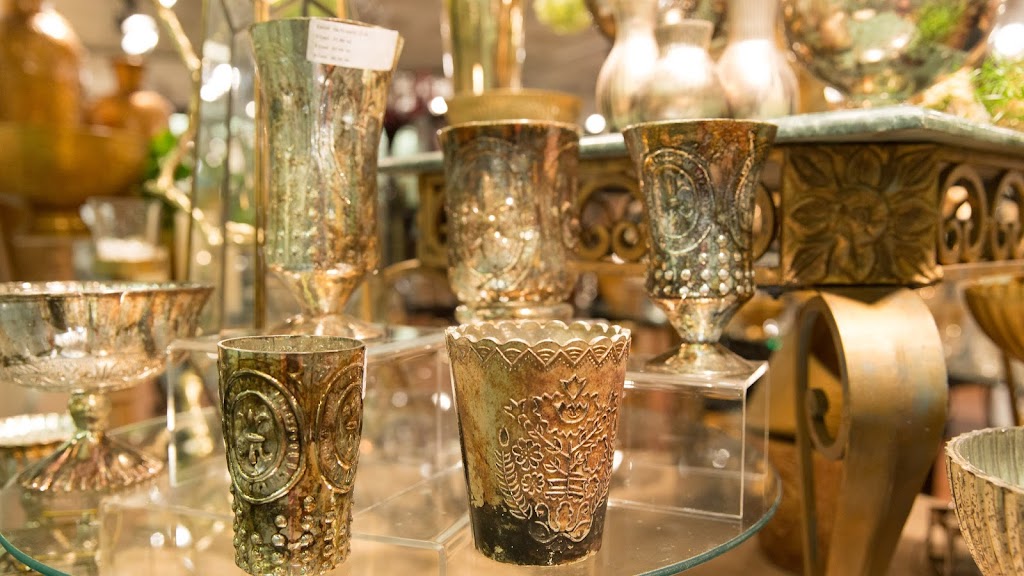 Wholesale Home Decor Accessories Maryland Heights | SNK Enterprises Inc | 2329 Chaffee Dr, St. Louis, MO 63146, USA | Phone: (314) 991-8570