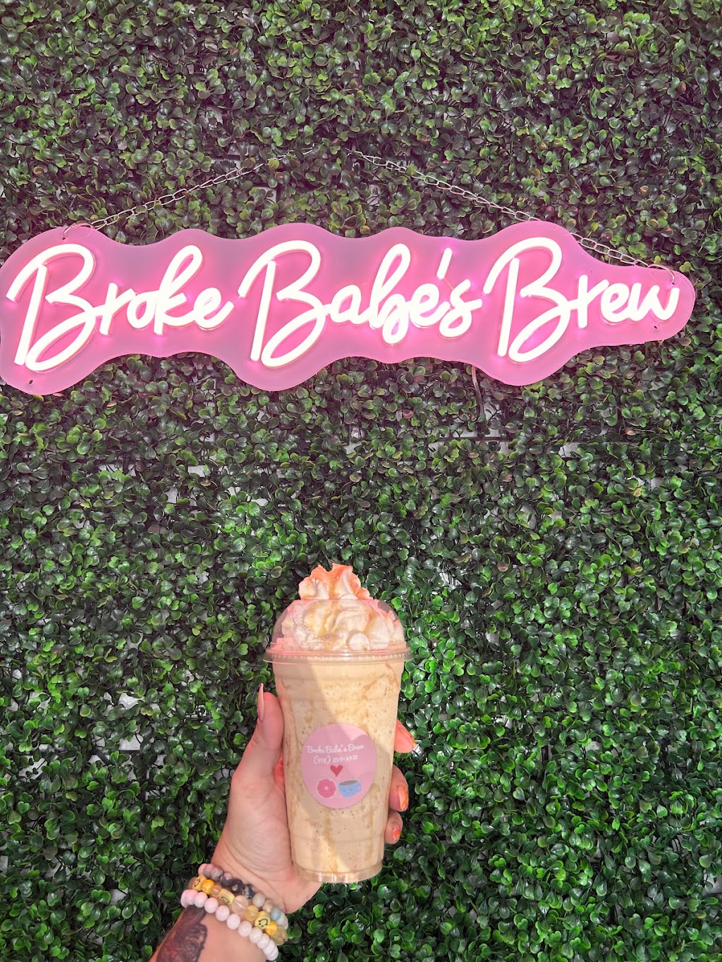 Broke Babes Brews | 804 1/2 Campbell St, Warner, OK 74469, USA | Phone: (918) 899-3972