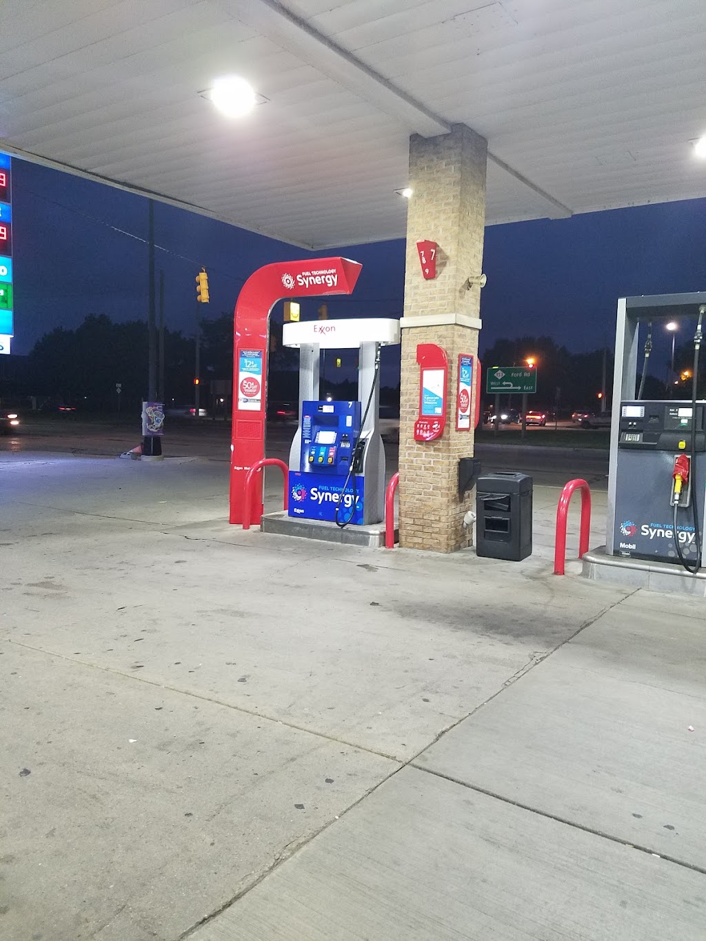 Exxon | 14545 Ford Rd, Dearborn, MI 48126, USA | Phone: (318) 747-5555