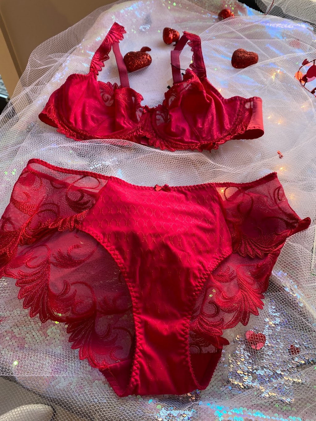 Underpinnings Lingerie | 9414 Norton Commons Blvd #101, Prospect, KY 40059, USA | Phone: (502) 333-0370