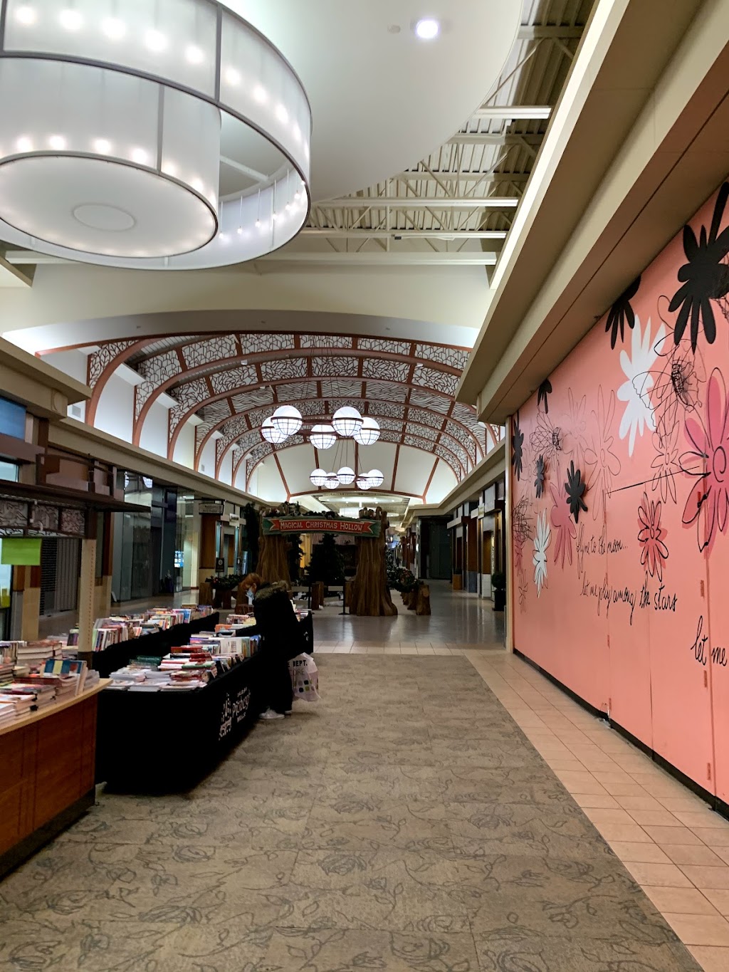Galleria at Pittsburgh Mills | 590 Pittsburgh Mills Blvd, Tarentum, PA 15084, USA | Phone: (724) 904-9000