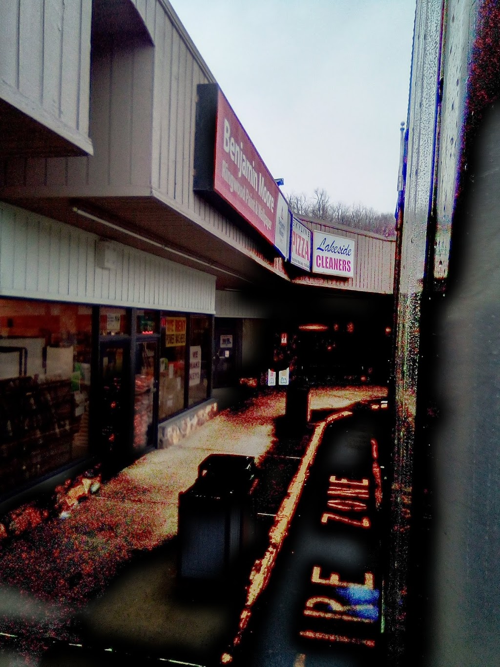 Fieldstone Park Shopping Center | 130 Skyline Dr, Ringwood, NJ 07456, USA | Phone: (201) 444-7111