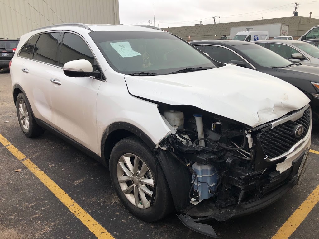 Collision Works of Olathe | 135 S Fir St, Olathe, KS 66061, USA | Phone: (913) 538-4335