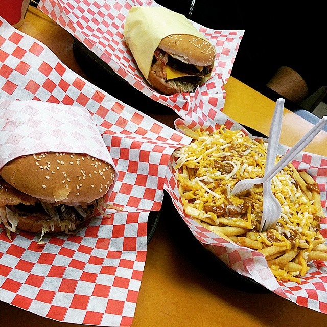 Teds Burgers | 899 S Anaheim Blvd, Anaheim, CA 92805, USA | Phone: (714) 635-1540