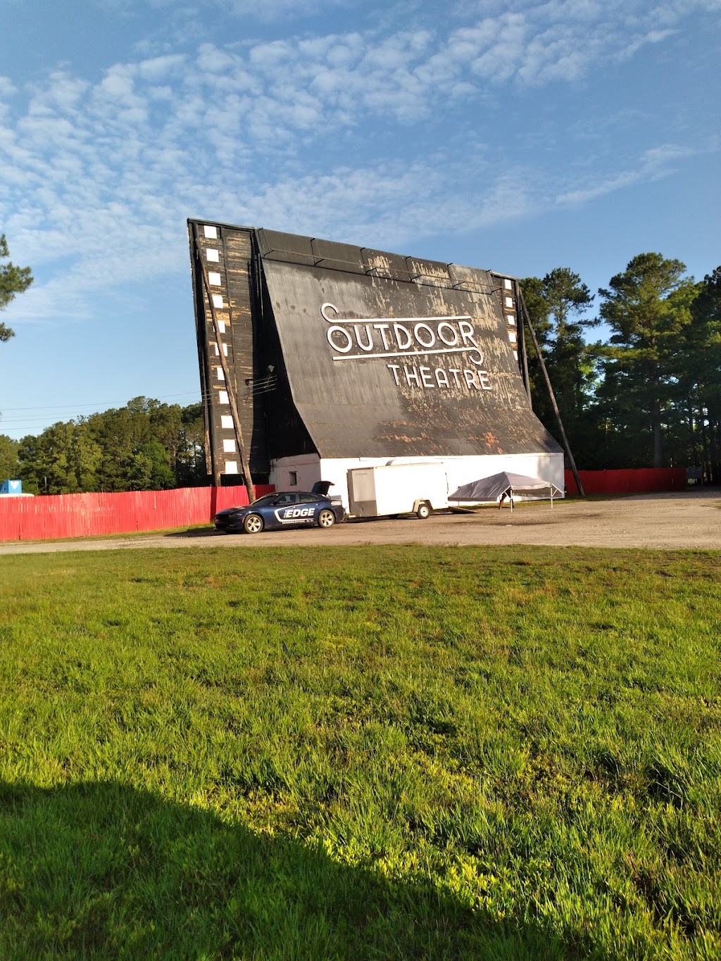 Raleigh Road Outdoor Theatre | 3336 Raleigh Rd, Henderson, NC 27537, USA | Phone: (252) 438-6959