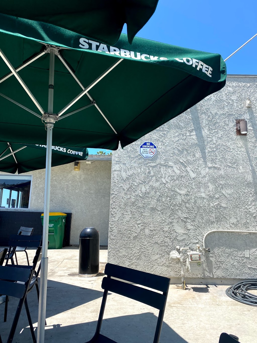 Starbucks | 180 N Coast Hwy, Laguna Beach, CA 92651, USA | Phone: (949) 494-1302