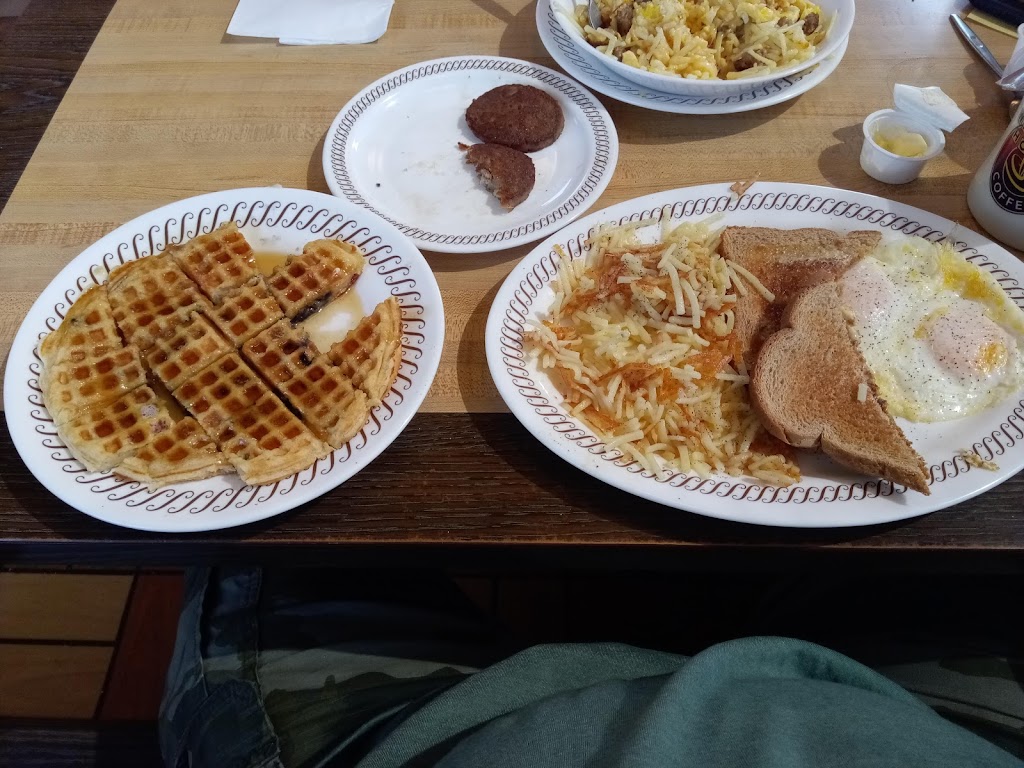 Waffle House - meal takeaway  | Photo 6 of 10 | Address: 104 N Keeneland Dr, Richmond, KY 40475, USA | Phone: (859) 623-3255