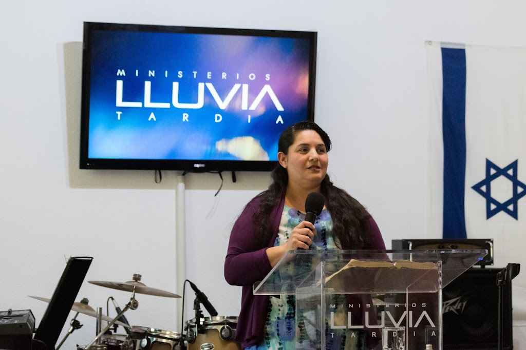 Iglesia Cristiana Ministerios Lluvia Tardia | 1437 Castle Dr, Garland, TX 75040, USA | Phone: (214) 397-6759