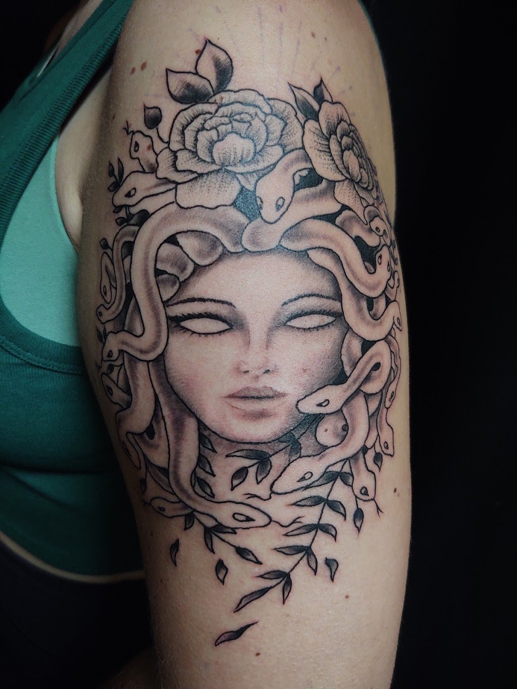 Frontier Tattoo Company | 2510 E Hunt Hwy #12, San Tan Valley, AZ 85143, USA | Phone: (480) 987-4728