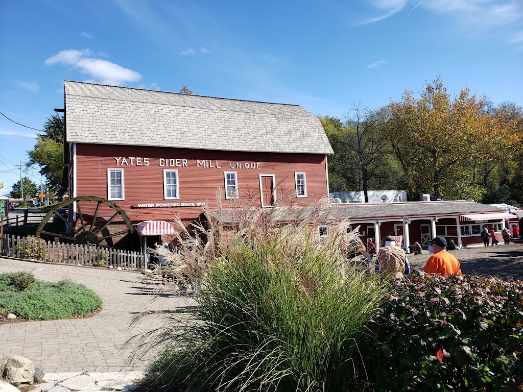 Yates Cider Mill | 1950 E Avon Rd, Rochester Hills, MI 48307, USA | Phone: (248) 651-8300