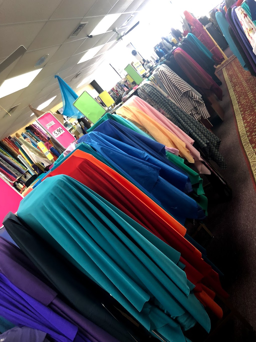 S&S Fabrics | 4553 N University Dr, Lauderhill, FL 33351, USA | Phone: (954) 316-6677