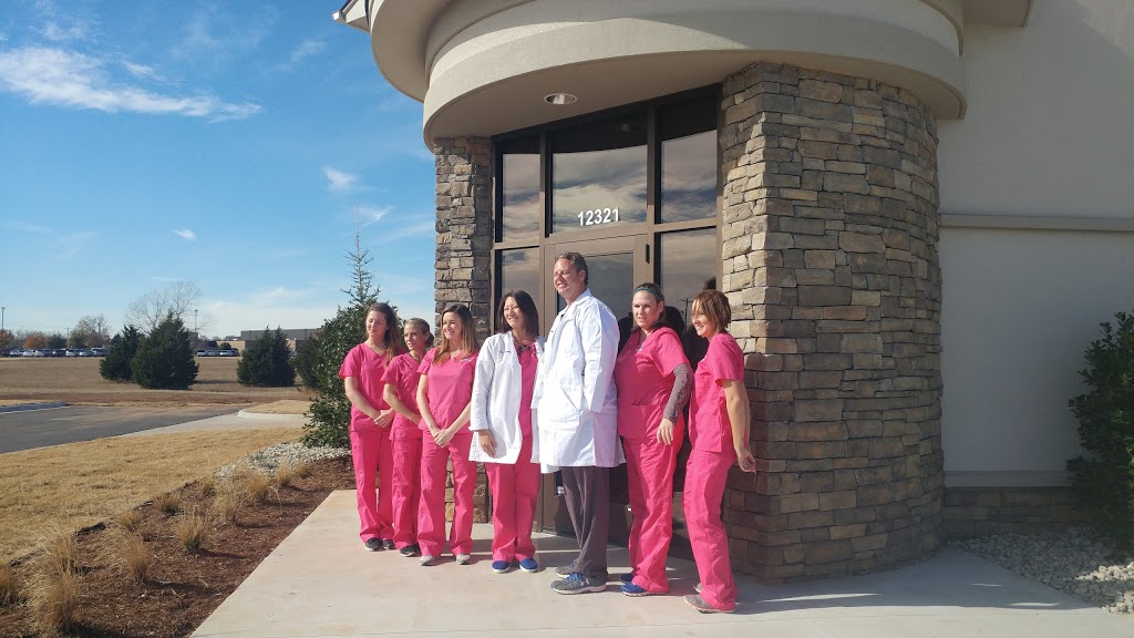 Cobblestone Park Family Dental | 12321 N Council Rd, Oklahoma City, OK 73142, USA | Phone: (405) 603-8520