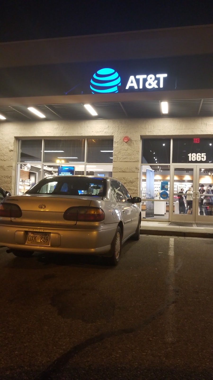 AT&T Store | Cottonwood Creek Mall, 1865 E Parks Hwy, Wasilla, AK 99654, USA | Phone: (907) 631-0350