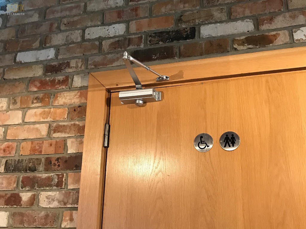 R&R Auto Locksmith Service | 3083 Webster Ave, Bronx, NY 10467, USA | Phone: (914) 840-0056