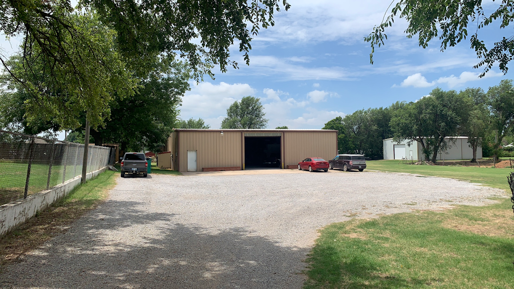 Nortons Auto Paint & Body Llc | 1300 W London St, El Reno, OK 73036, USA | Phone: (405) 262-5341