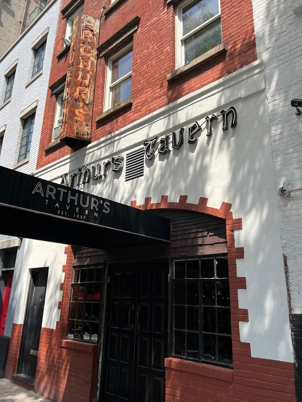 Arthurs Tavern | 57 Grove St, New York, NY 10014, USA | Phone: (212) 414-4314