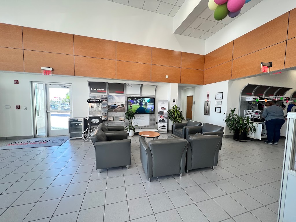 Burleson Nissan | 300 N Burleson Blvd, Burleson, TX 76028, USA | Phone: (817) 484-3500