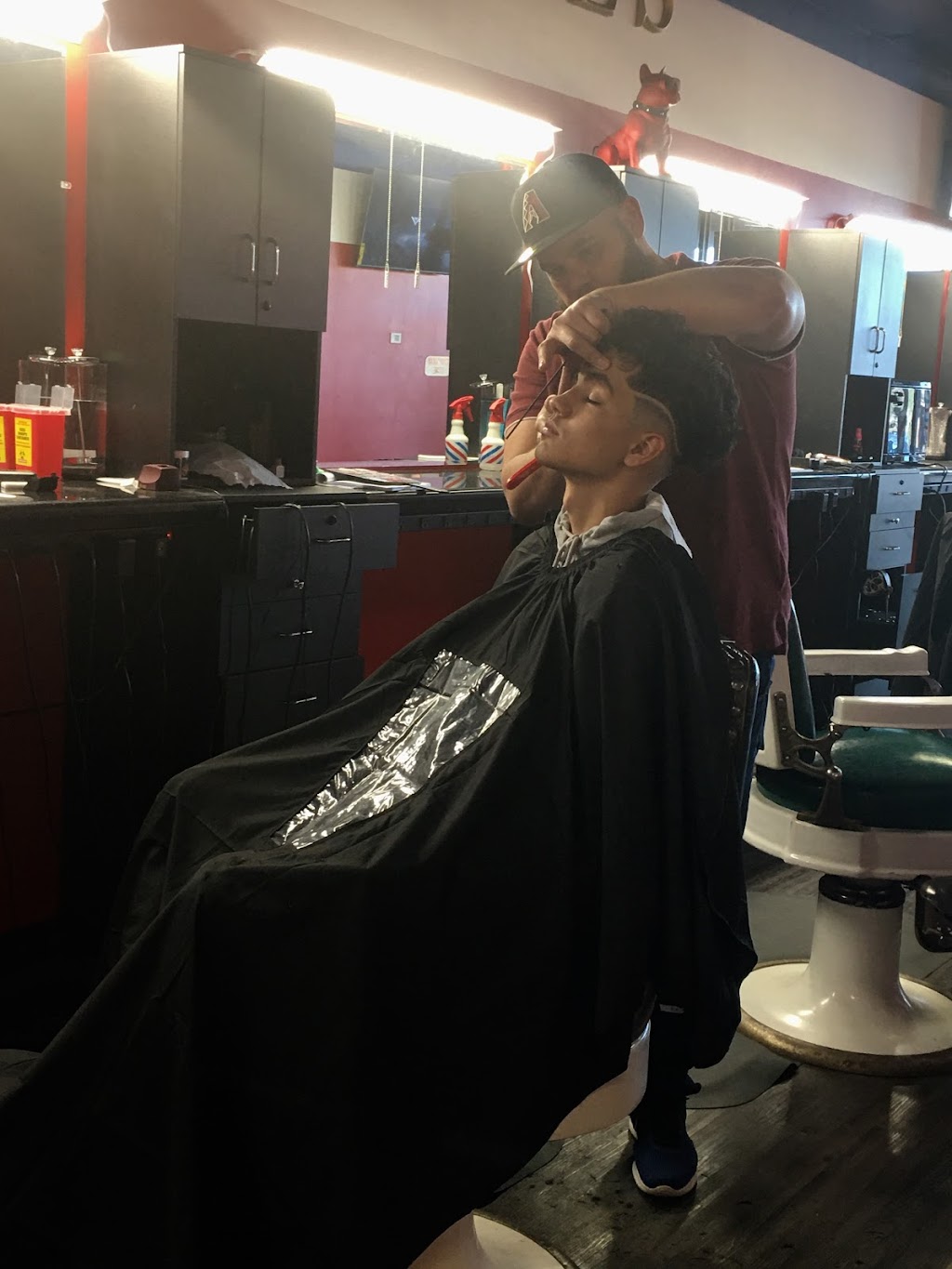 Noes Barber Shop 2 | 9184 W Northern Ave Suite 104, Glendale, AZ 85305, USA | Phone: (623) 872-1238