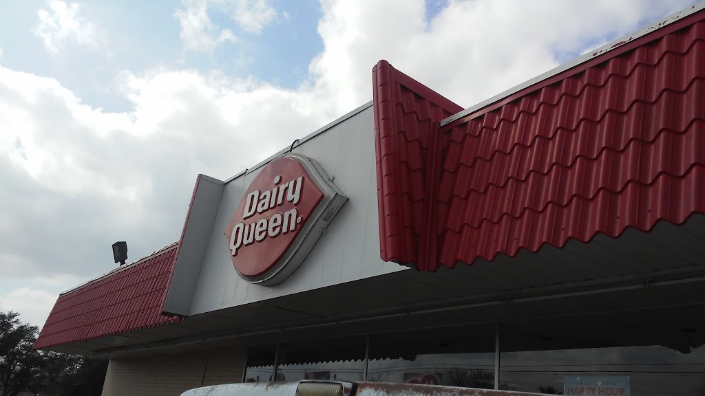 Dairy Queen | 1709 10th St, Floresville, TX 78114, USA | Phone: (830) 393-6066