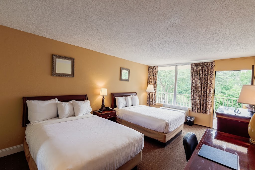 Calloway Inn and Suites | 2010 S Morrison Blvd, Hammond, LA 70403, USA | Phone: (985) 542-9425