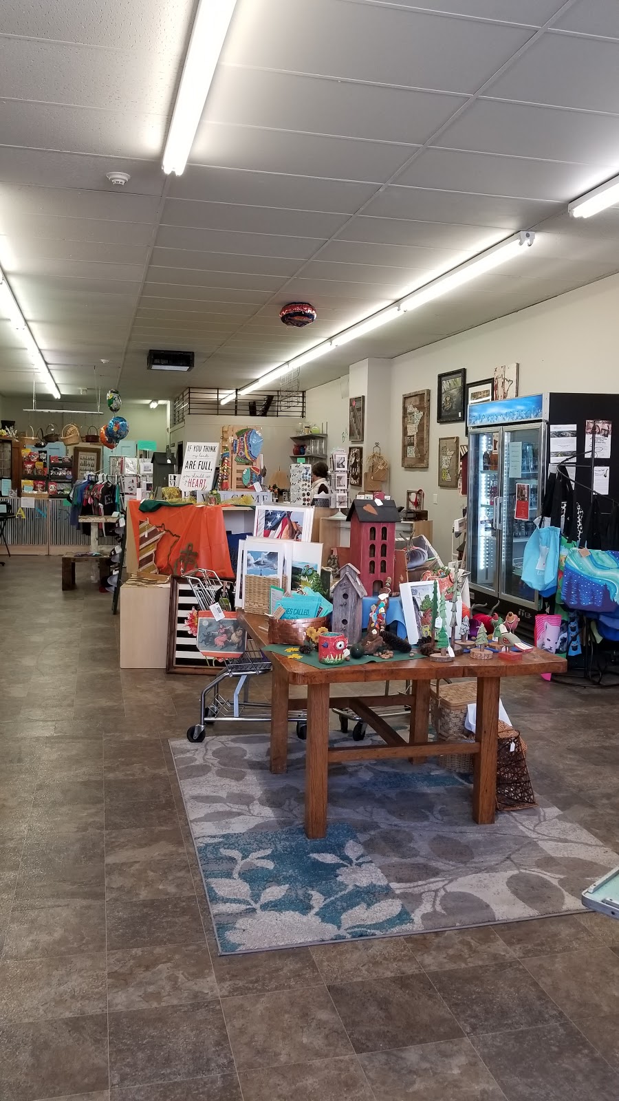 Quaint & Quirky | 216 2nd St E, Hastings, MN 55033, USA | Phone: (651) 246-3233