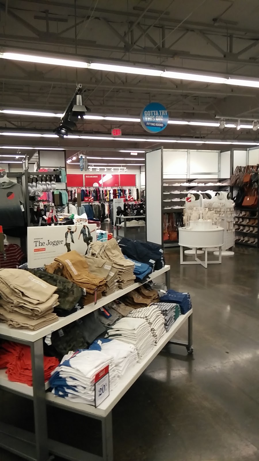 Old Navy - with Curbside Pickup | 7430 Carson Blvd, Long Beach, CA 90808, USA | Phone: (562) 275-3527