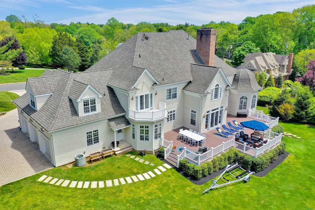 Resources Real Estate | 112 E River Rd, Rumson, NJ 07760, USA | Phone: (732) 212-0440