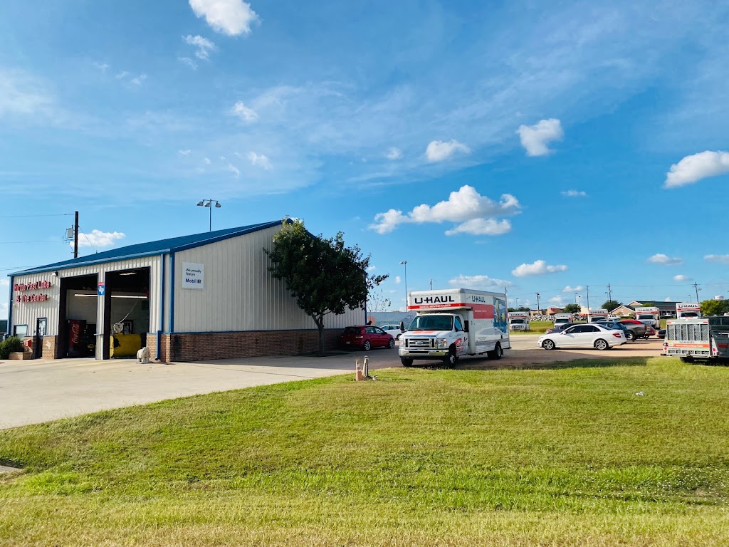 Hutto Fast Lube & Tire Center | 670 W Front St, Hutto, TX 78634, USA | Phone: (512) 642-3164