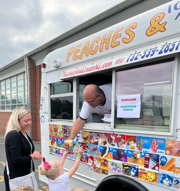 Peaches & Cream Ice Cream Truck | 2335 NJ-34, Manasquan, NJ 08736, USA | Phone: (732) 539-2857