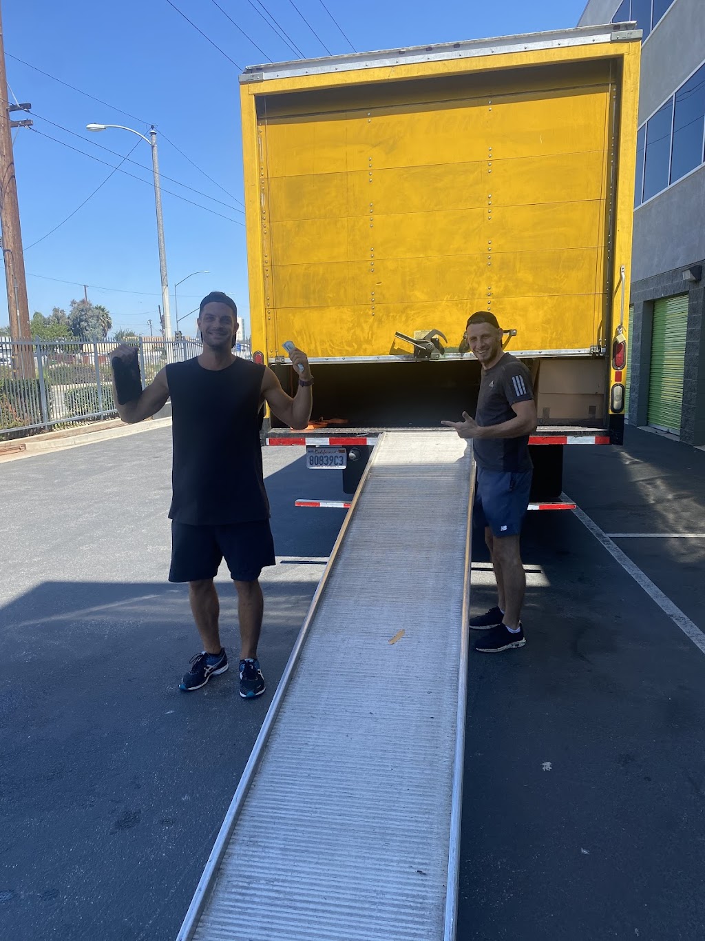 Father & Son Moving & Storage | 7635 Haskell Ave, Van Nuys, CA 91406, USA | Phone: (800) 948-3232