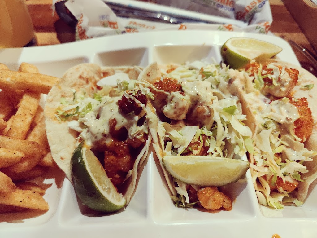 The Salty Crab Bar & Grill North Beach | 462 Mandalay Ave, Clearwater Beach, FL 33767, USA | Phone: (727) 330-1750