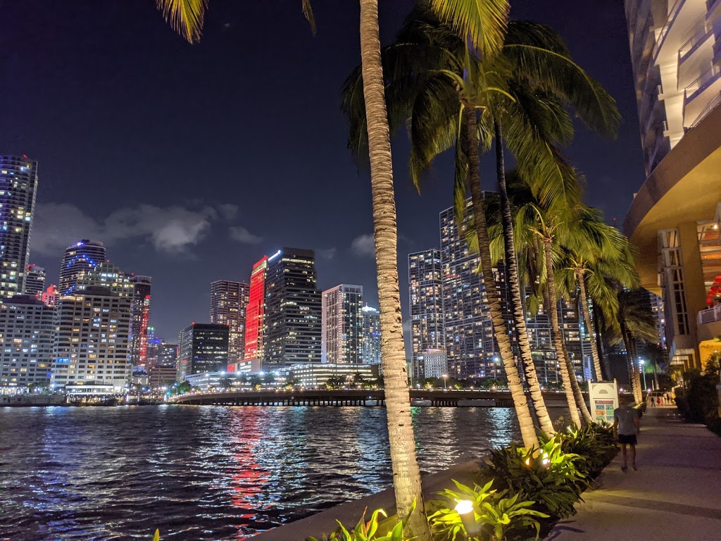 Brickell Key Park | Brickell Key Dr, Miami, FL 33131, USA | Phone: (305) 416-1361