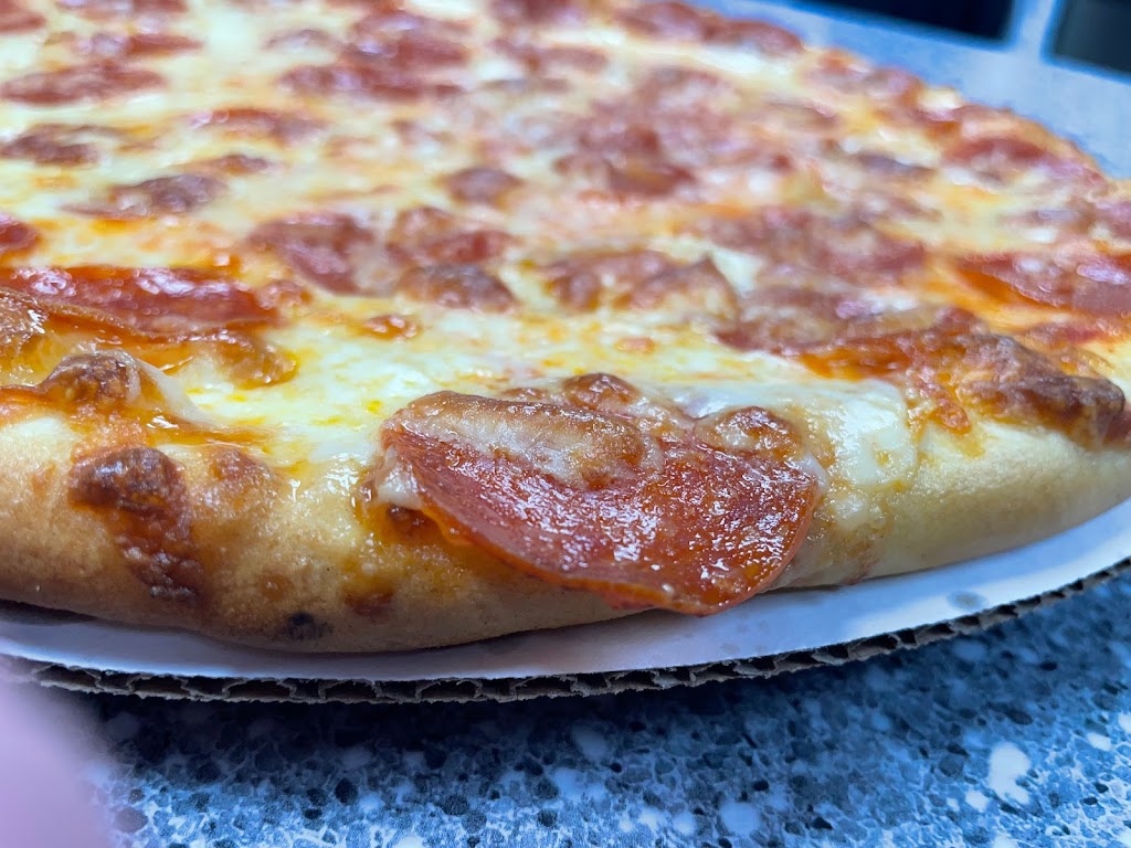 Monroe Street Pizza | 122 S Monroe St, Waterloo, WI 53594, USA | Phone: (920) 478-8100