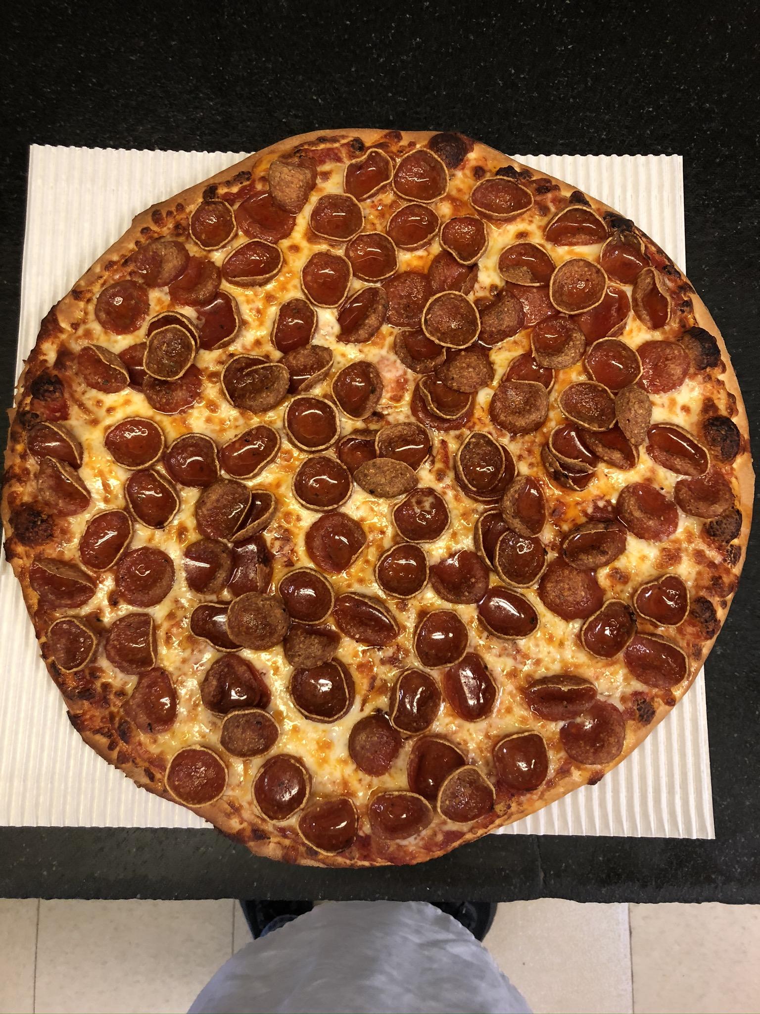Jan & Tonys Pizza | 900 Village Blvd, Plain City, OH 43064, United States | Phone: (614) 873-4198