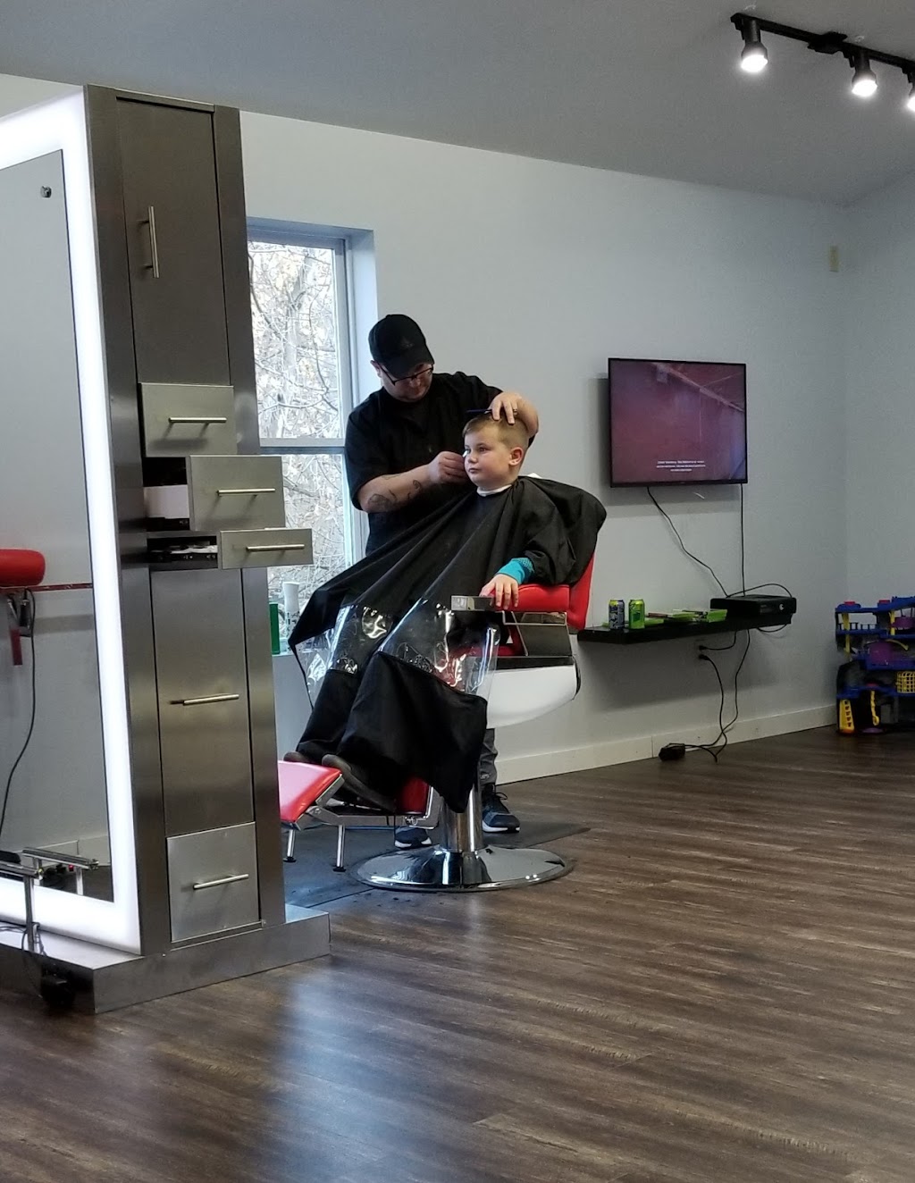 The Barbers Inn | 16050 Perry Hwy, Warrendale, PA 15086, USA | Phone: (724) 719-2493