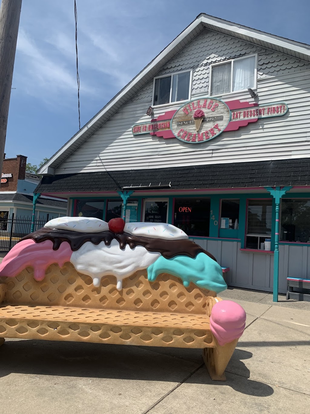 Village Creamery | 140 N Main St, Brooklyn, MI 49230, USA | Phone: (517) 795-0471