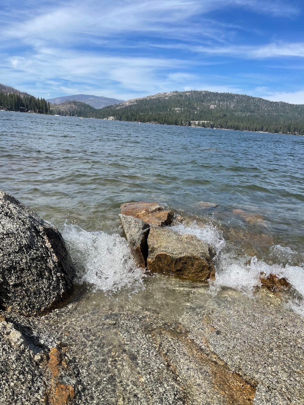 Shaver Lake Marina | 42696 Tollhouse Rd, Shaver Lake, CA 93664, USA | Phone: (559) 841-5331