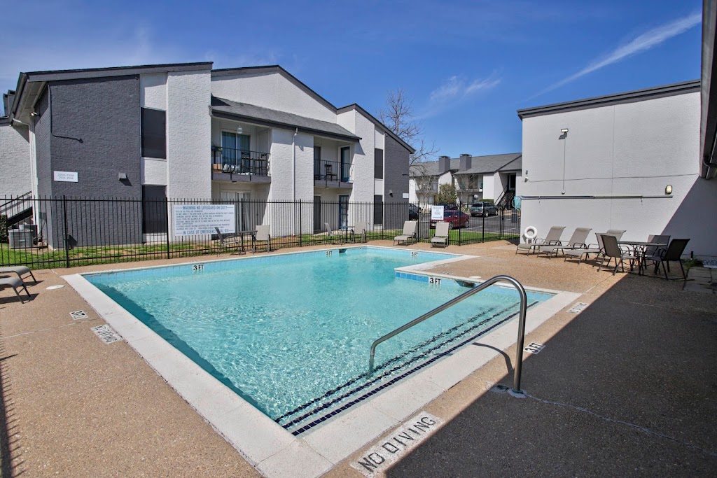 The Parks on Taylor Apartments | 1200 W Taylor St, Sherman, TX 75092, USA | Phone: (903) 813-4050