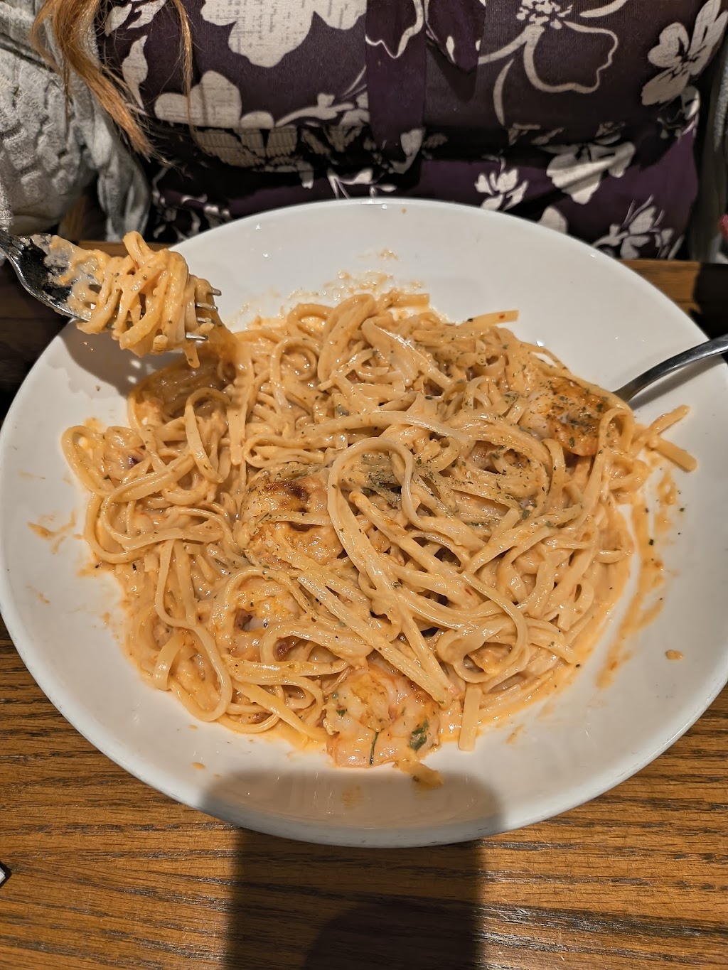 Navarros Bar & Grill | 105 Springfield Commons Blvd, Mercer, PA 16137, USA | Phone: (724) 748-6250