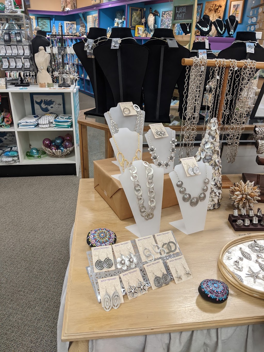 Beach Treasures in Duck | 1216 Duck Rd, Duck, NC 27949, USA | Phone: (252) 261-1250