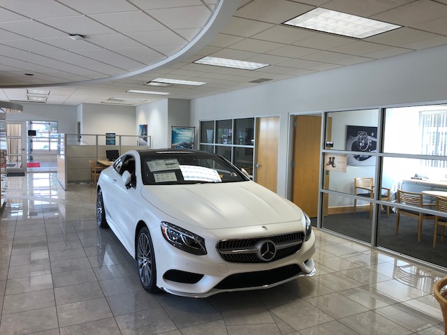 Mercedes-Benz of Omaha | 14335 Hillsdale Ave, Omaha, NE 68137 | Phone: (402) 704-8205