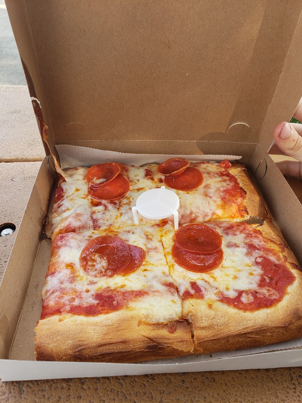Maltas Pizza | 414 Market St, Steubenville, OH 43952, USA | Phone: (740) 282-4662