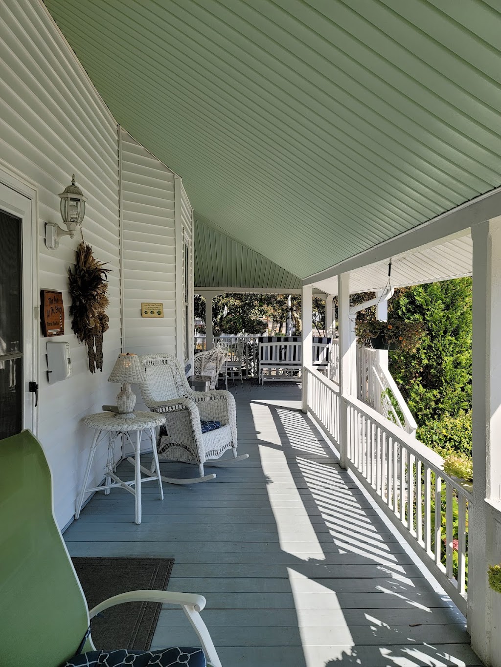The Inn At The Shore | 301 4th Ave, Belmar, NJ 07719, USA | Phone: (732) 681-3762